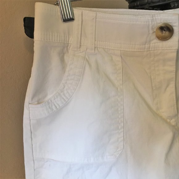 COUNTERPARTS Slimming Sensations Bermuda Shorts  8 - Picture 3 of 10